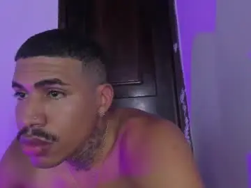 Chaturbate Best live sex cam show of chirshot21_