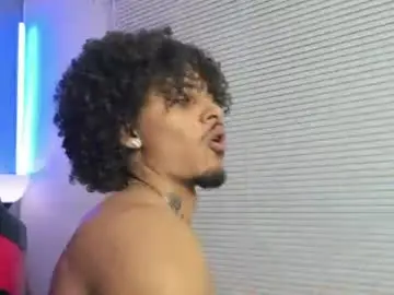 Chaturbate Live Sex Cam of jordan_love77