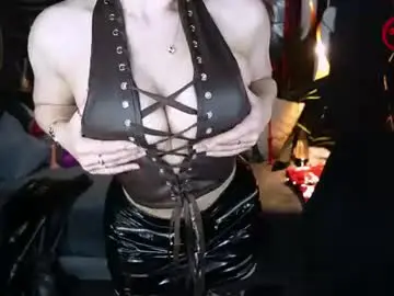 Chaturbate Watch Live Sex Cams of mistress_darsy