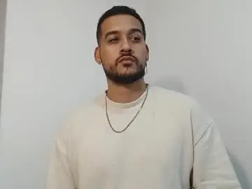 Chaturbate Free Porn Cam of _christopher_dennis_