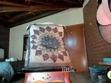 Chaturbate Free Live Porn of little_izzi