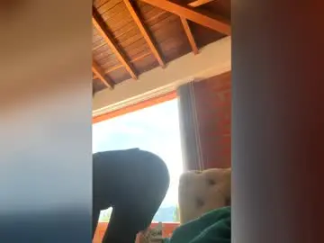 Chaturbate Free Live Porn of little_izzi