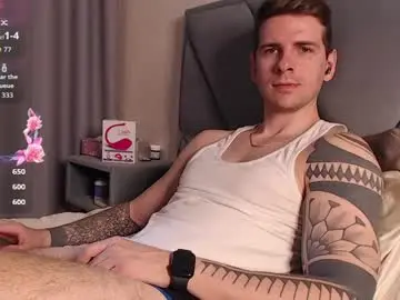Chaturbate Best live sex cam show of mr_longboy