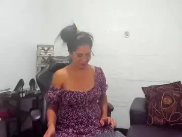 Chaturbate Free Live Porn of miss_clarepocahose