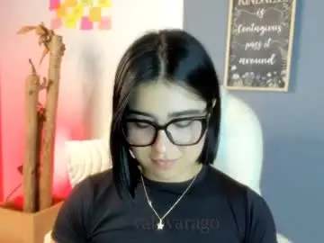 Chaturbate Live Sex Cam of val_varago