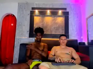 Chaturbate Live Sex of yulian_23