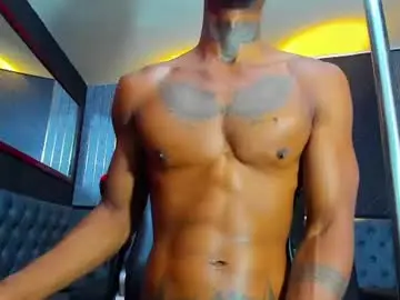 Chaturbate Best live sex cam show of yulian_23