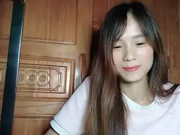 Chaturbate Nude Webcam of _lily0_