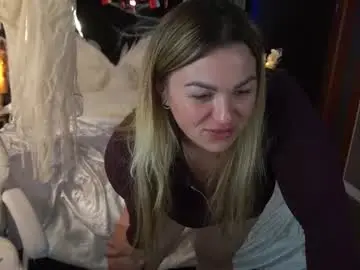 Chaturbate Live Sex Cam of alissyagrayy