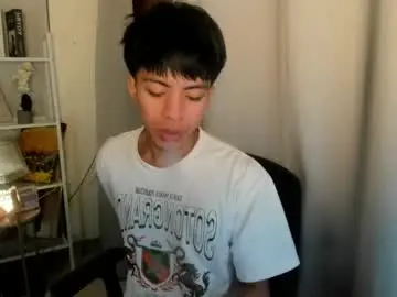 Chaturbate Live Sex of davincihugecock
