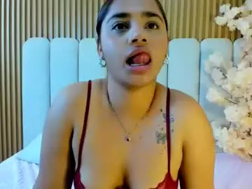Chaturbate Watch Live Sex Cams of miahsex69