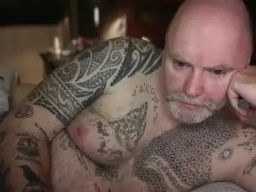 Chaturbate Best live sex cam show of tattooeddilf01
