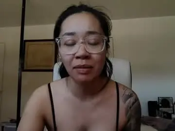 Chaturbate Live Sex of trvnkitty