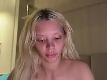 Chaturbate Sex Chat of lesi_moonie