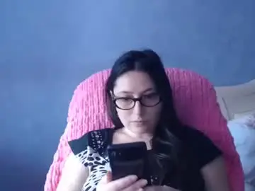 Chaturbate Free Porn Cam of luckylinda23