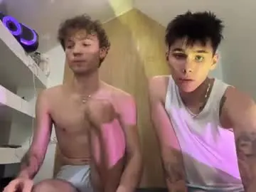 Chaturbate Live Sex Cam of raymondmont