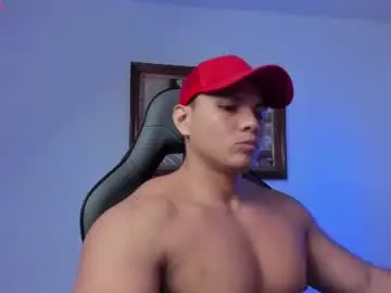 Chaturbate Live Sex Cam of roy__constance