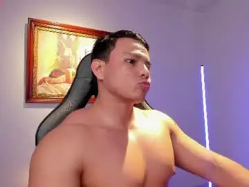 Chaturbate Live Sex Cam of roy__constance