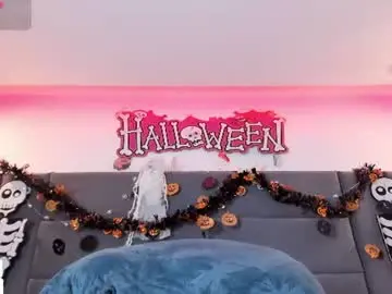 Chaturbate Nude Webcam of eevee_taylor