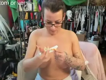 Chaturbate Adult Video Chat of jessyboi0504