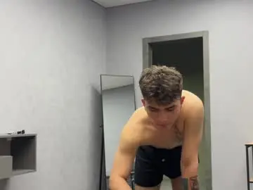 Chaturbate Live Sex Cam of maxwoolf