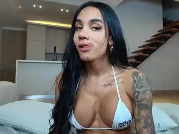 Chaturbate Best live sex cam show of sweetlaurasaenz