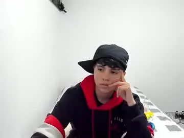 Chaturbate Best live sex cam show of bruno_cruz