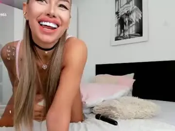 Chaturbate Sex Cam of elinamoon_