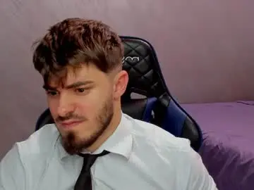 Chaturbate Adult Webcam of greekgod199