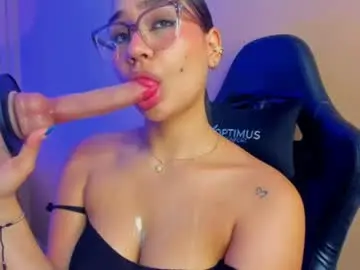 Chaturbate Live Sex of noa_moon