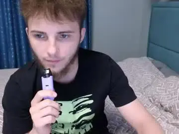 Chaturbate Best live sex cam show of golden_boyyy21