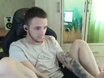 Chaturbate Free Porn Cam of golden_boyyy21