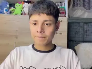 Chaturbate Sex Cam of andy_belier