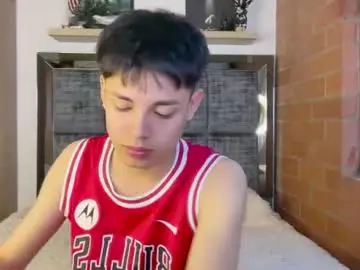 Chaturbate Free Porn Cam of andy_belier
