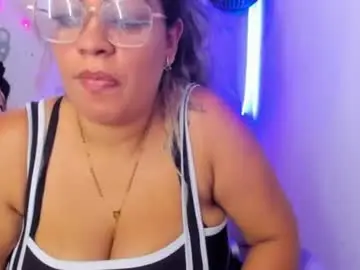 Chaturbate Free Porn Cam of latinamav22