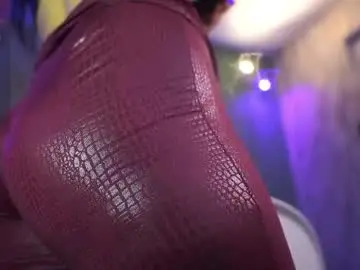 Chaturbate Best live sex cam show of mia_coliin