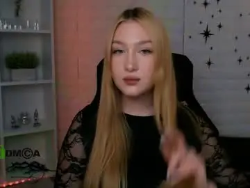 Chaturbate Nude Webcam of awesomeemma_