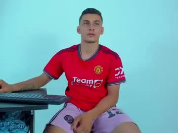 Chaturbate Best live sex cam show of max_wild01