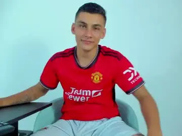Chaturbate Live Sex of max_wild01