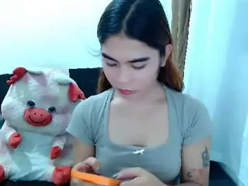 Chaturbate Live Sex of mikhayla_and_zeus_room
