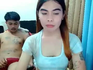 Chaturbate Free Porn Cam of mikhayla_and_zeus_room