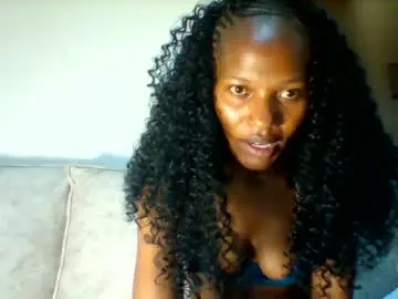 Chaturbate Watch Live Sex Cams of prettie_petitee
