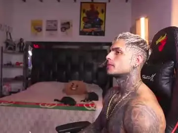 Chaturbate Live Sex of logan_hugh8