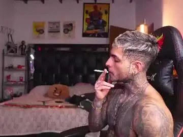 Chaturbate Sex Cam of logan_hugh8