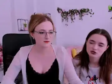 Chaturbate Best live sex cam show of luna_berryy