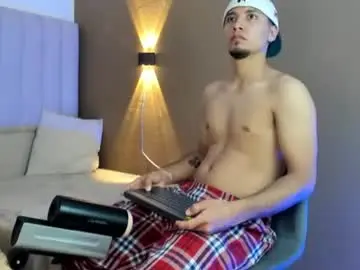 Chaturbate Sex Cam of noah_smith05