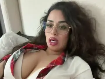 Chaturbate Best live sex cam show of aylazaina