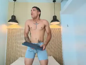 Chaturbate Best live sex cam show of brandon_mercuri