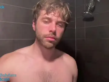 Chaturbate Private Sex Chat of hot8pack01