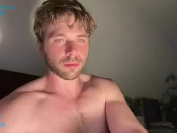 Chaturbate Adult Video Chat of hot8pack01